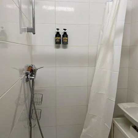 Loge, Facing Gare Du Nord Appartement Parijs